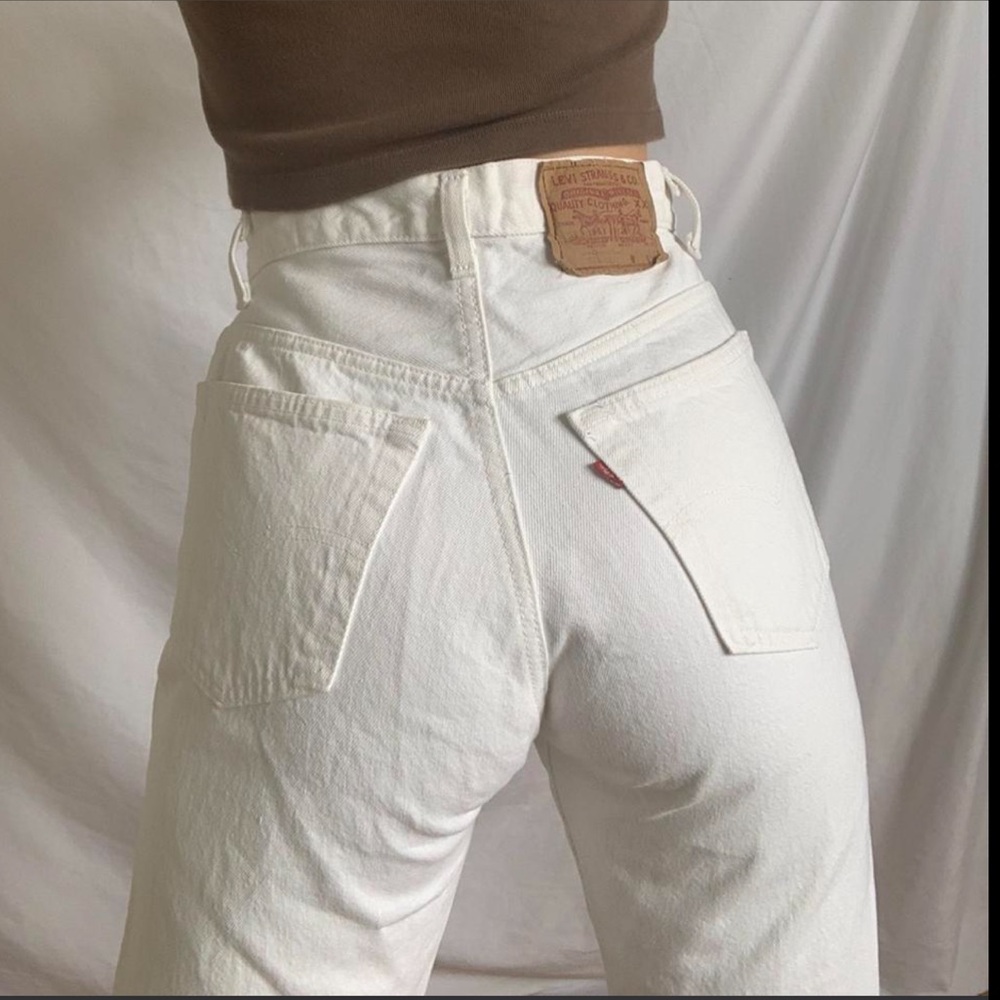 White vintage Levi’s